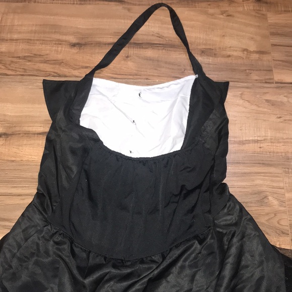 French Maid Halloween costume size large - Picture 11 of 15